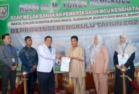 Calon Bupati dan wakil Bupati sedang melakukan pemeriksaan kesehatan di RSUD M Yunus Bengkulu