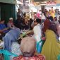 Pendukung Azhari-Bambang saat mengikuti Kampanye di Kecamatan Topos