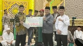 Pemkab Lebong beri bantuan Masjid Al Jihad sebesar 10 juta rupiah