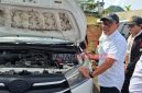 Doni Swabuana memeriksa kendaraan dinas di Lingkup Pemkab Lebong