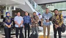 Bupati Lebong H Azhari SH MH bersama manajemen PT Pertamina Geotermal Energy (PGE) dan PT. Perusahan Listrik Negara (PLN)