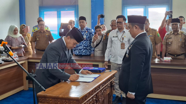 Pelantikan Penjabat Sekda Sekda Syarifuddin