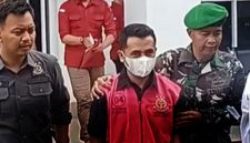 Tersangka mantan Pejabat Bawaslu Bengkulu Tengah (foto mitratoday)