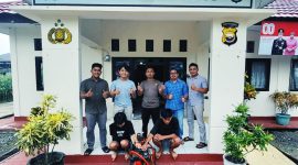 Dua orang remaja yang diduga sebagai pelaku tindak pidana pencurian