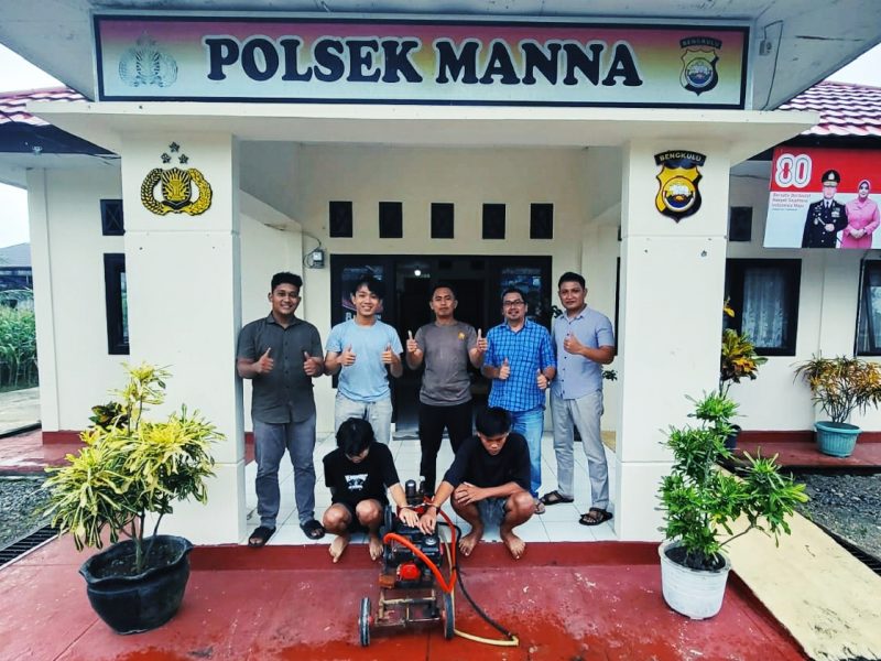 Dua orang remaja yang diduga sebagai pelaku tindak pidana pencurian