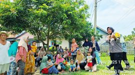 Sosok Brigpol. Fitri Niba Andela SH (kanan), Satu-Satunya Bhabinkamtibmas Perempuan