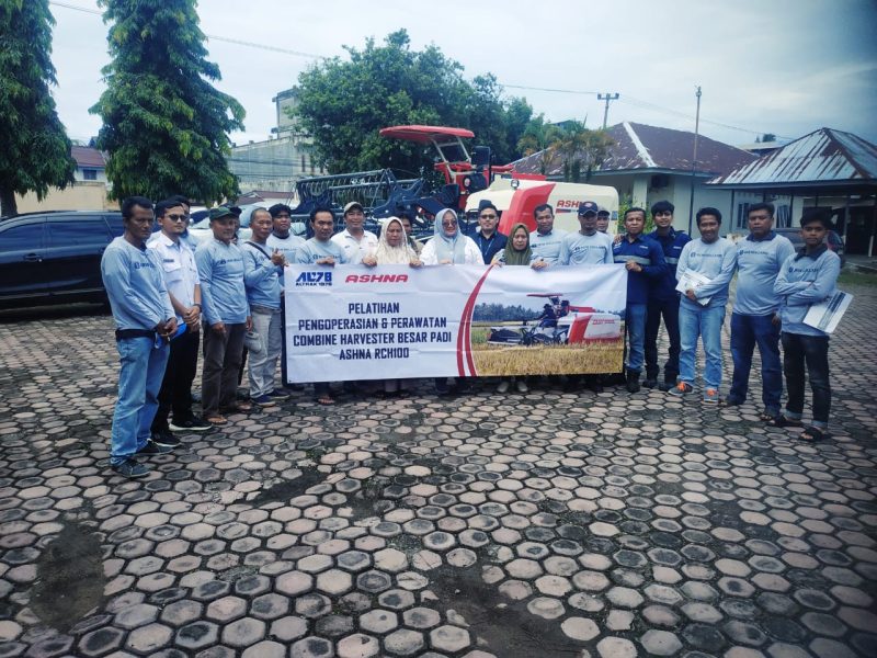 Berkat Lobi Distan Di Kementerian RI, 6 Kelompok Tani Dapat Bantuan Komben