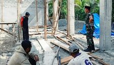 Danramil 408-05/Manna Kapten Inf Edy Setiawan melaksanakan monitoring pembangunan Gerai KDKMP