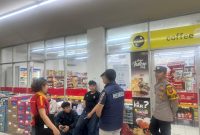 apolsek Kota Manna Polres Bengkulu Selatan Iptu.Revi Hari Sona SH turun langsung memimpin patroli