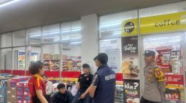 apolsek Kota Manna Polres Bengkulu Selatan Iptu.Revi Hari Sona SH turun langsung memimpin patroli