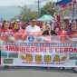 Bupati Lebong foto bersama dengan peserta karnaval